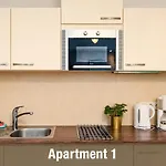 Fewozauber - 5 Klosterstrasse, Direkt Am Schloss, Garten, Kueche, 2 X Kamin, Fahrraeder Abstellbar