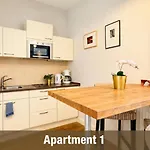 Fewozauber - 5 Klosterstrasse, Direkt Am Schloss, Garten, Kueche, 2 X Kamin, Fahrraeder Abstellbar * شفيرين