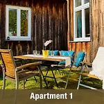 بيت للعطل Fewozauber - 5 Klosterstrasse, Direkt Am Schloss, Garten, Kueche, 2 X Kamin, Fahrraeder Abstellbar *